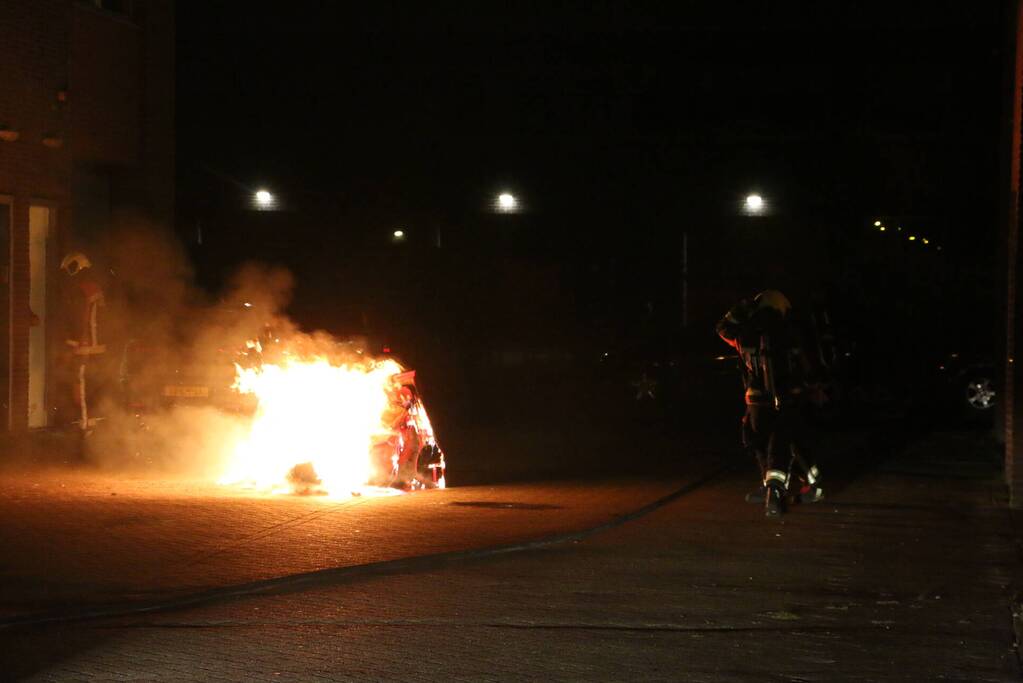 Papiercontainer in brand