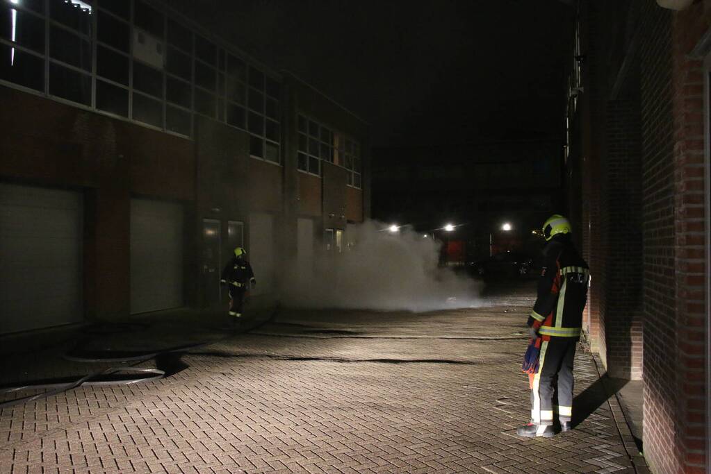 Papiercontainer in brand