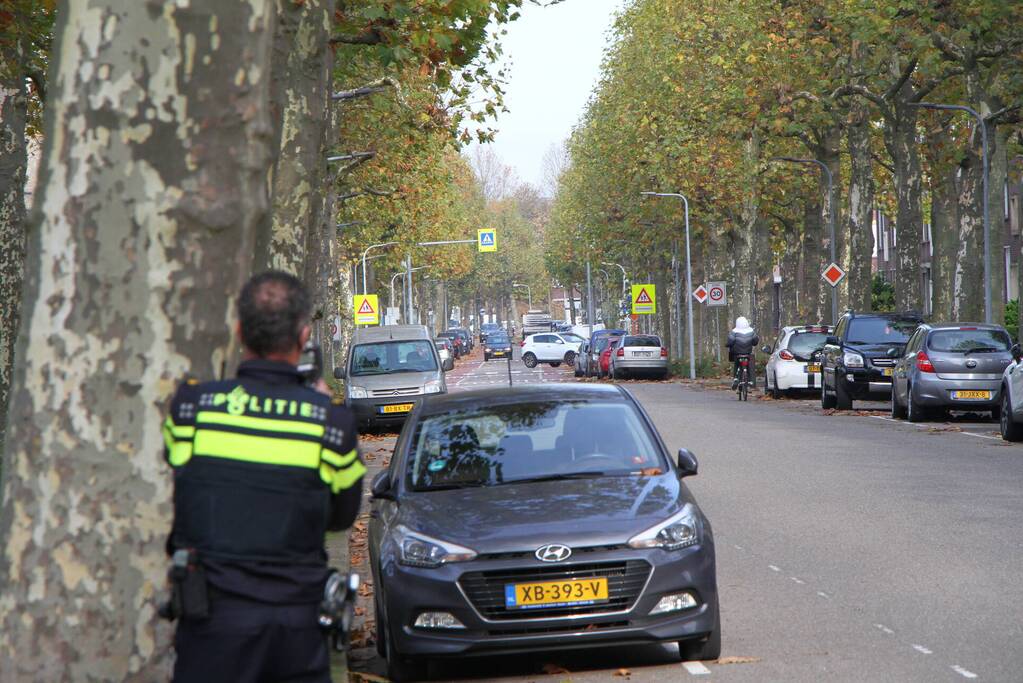 Verkeerscontrole na klachten uit buurt