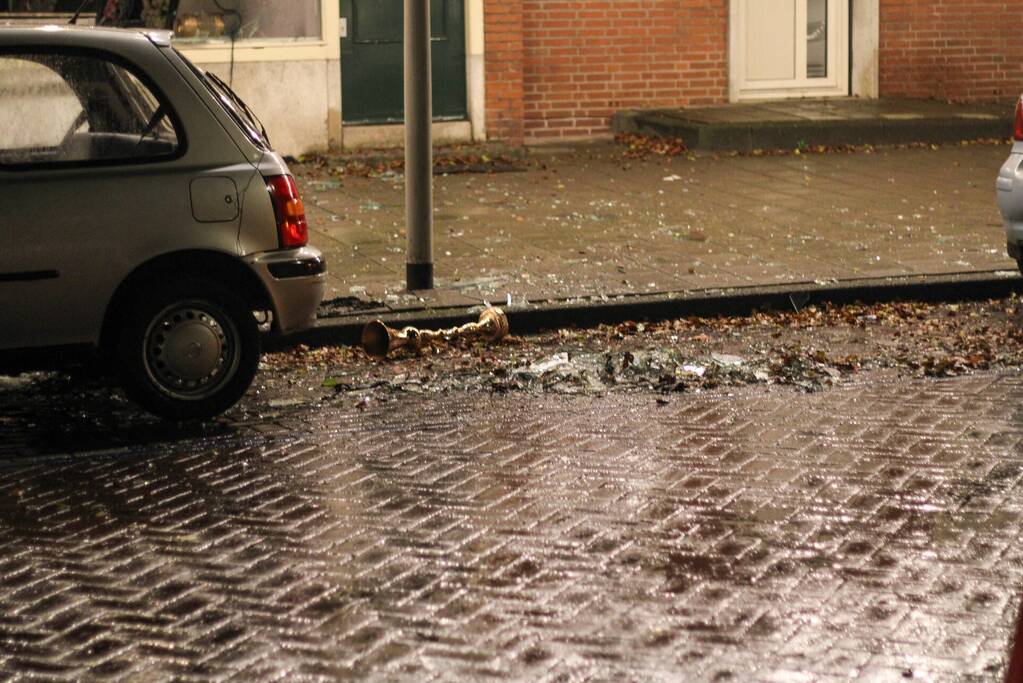 Twee panden beschadigd na explosies