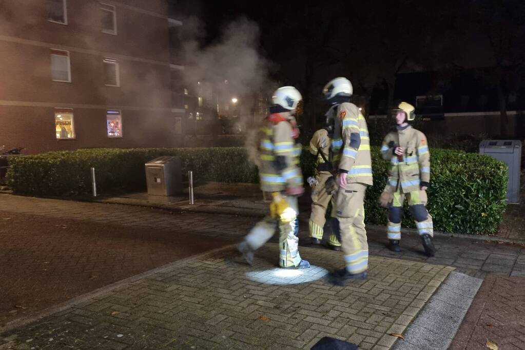Veel rookontwikkeling door brand in container