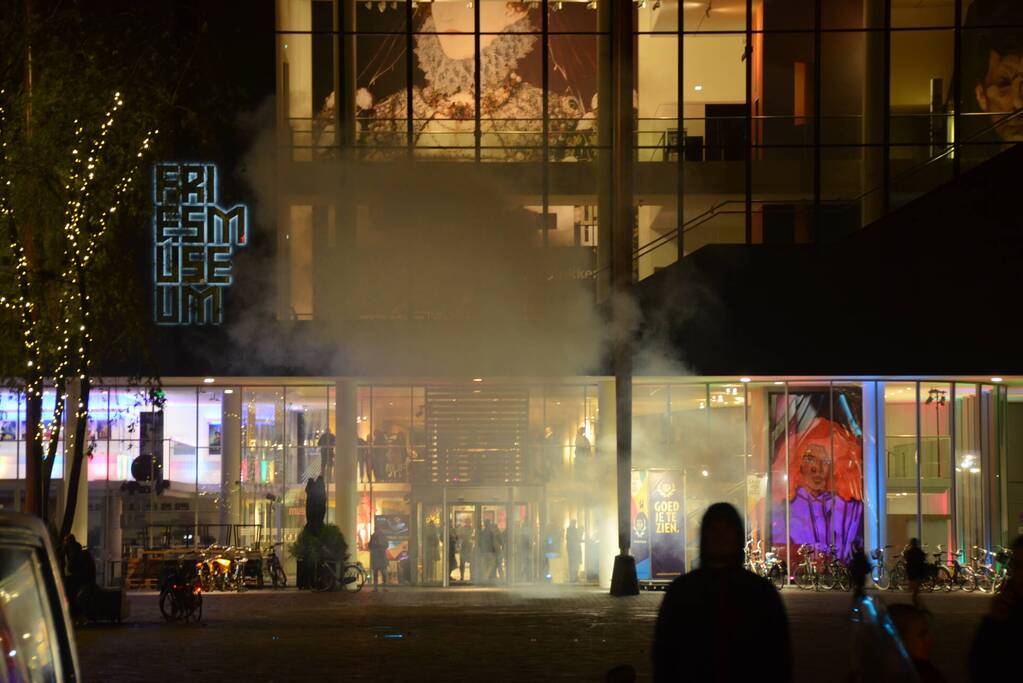 Honderden kroeggangers op straat door sluiting kroegen