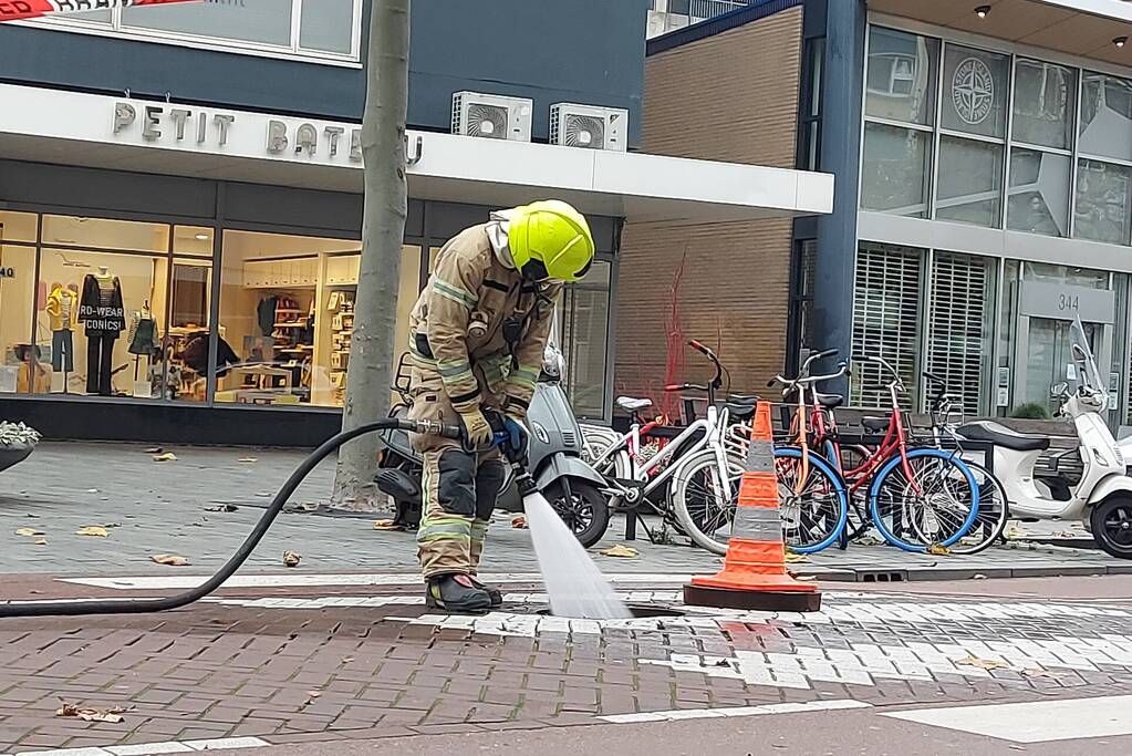 Straat afgesloten door gaslucht