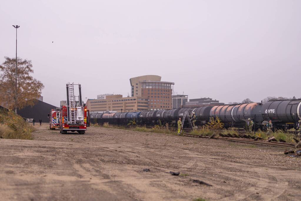 Mogelijk brand in trein bij De Rijtuigenloods