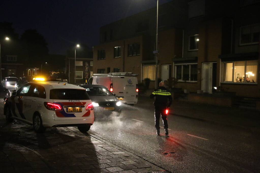 Fietser zwaargewond na val over stoep