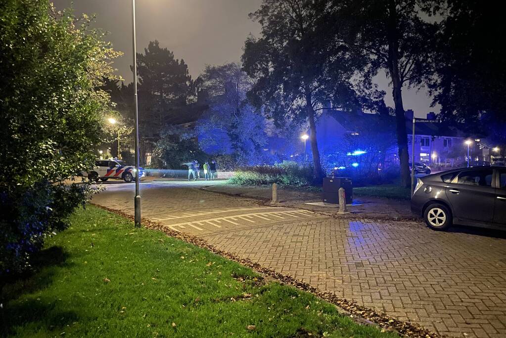 Politie doet onderzoek door incident bij woning