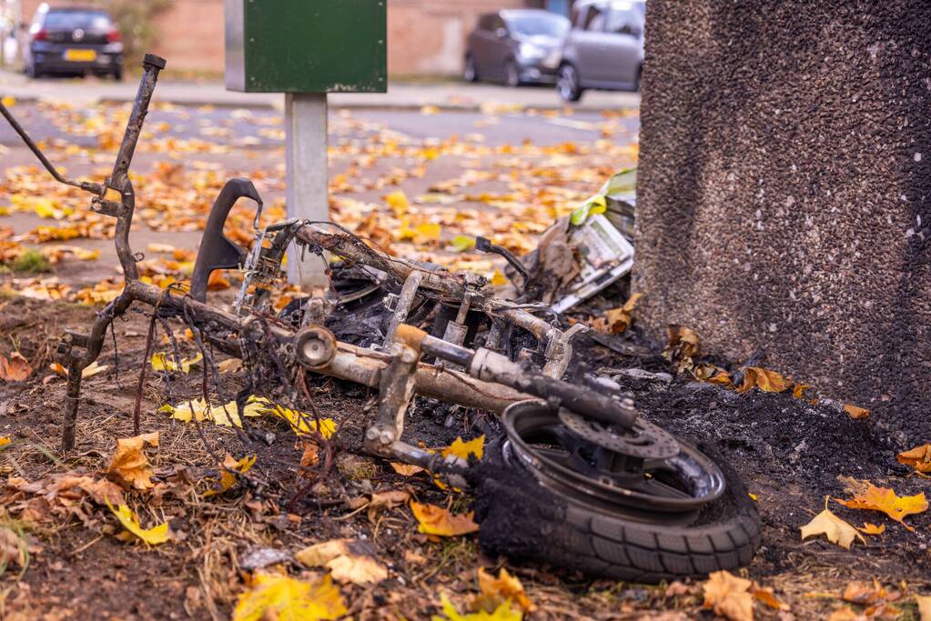 Opnieuw gaat een Go Sharing-deelscooter in de hens