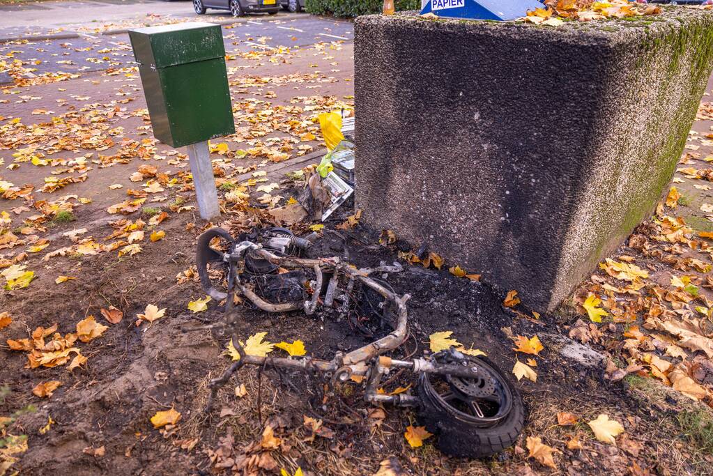Opnieuw gaat een Go Sharing-deelscooter in de hens