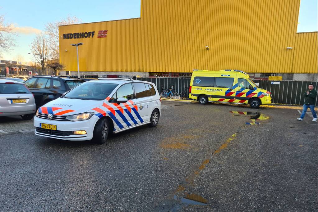 Kind bij binnenspeeltuin Ballorig overgebracht naar het ziekenhuis