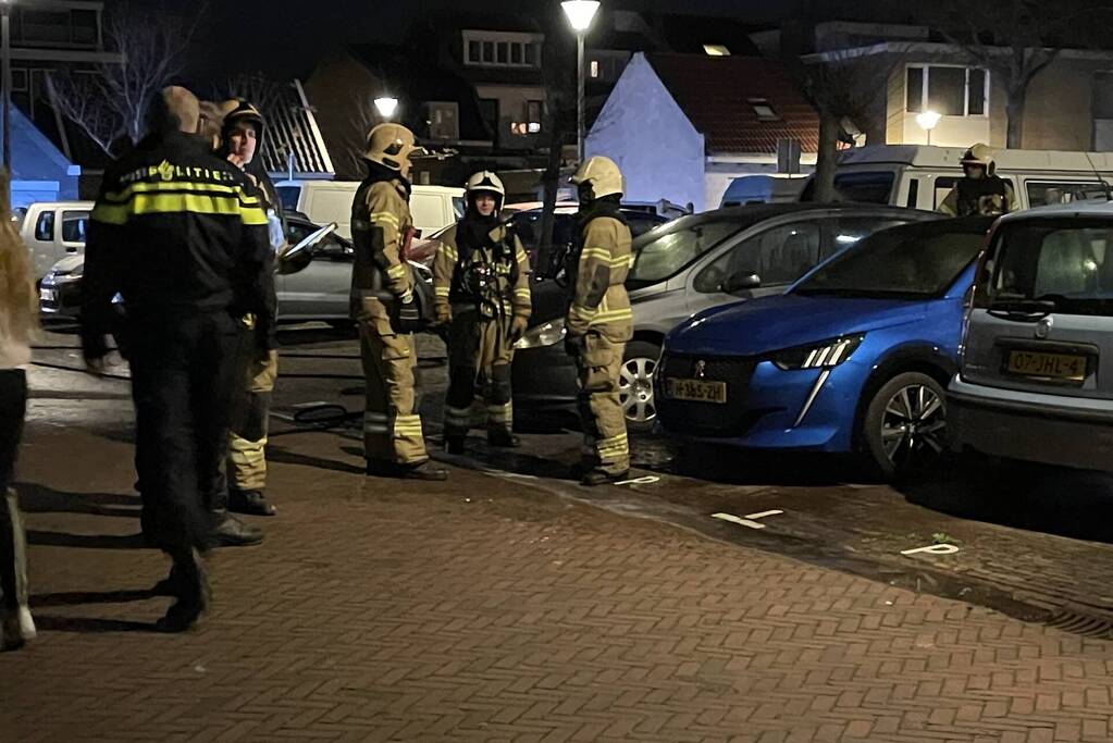 Brand zorgt voor schade aan personenauto