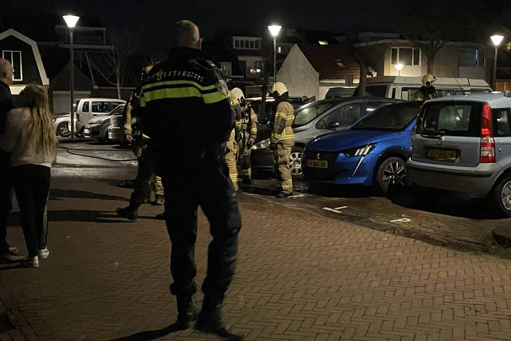 Brand zorgt voor schade aan personenauto