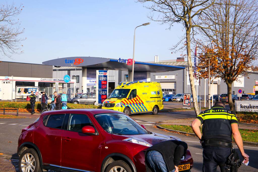 Fietser gewond bij aanrijding met auto