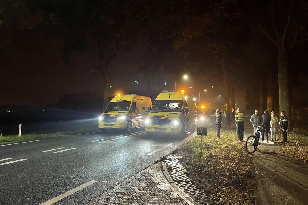Beschonken fietser komt hard ten val en raakt gewond