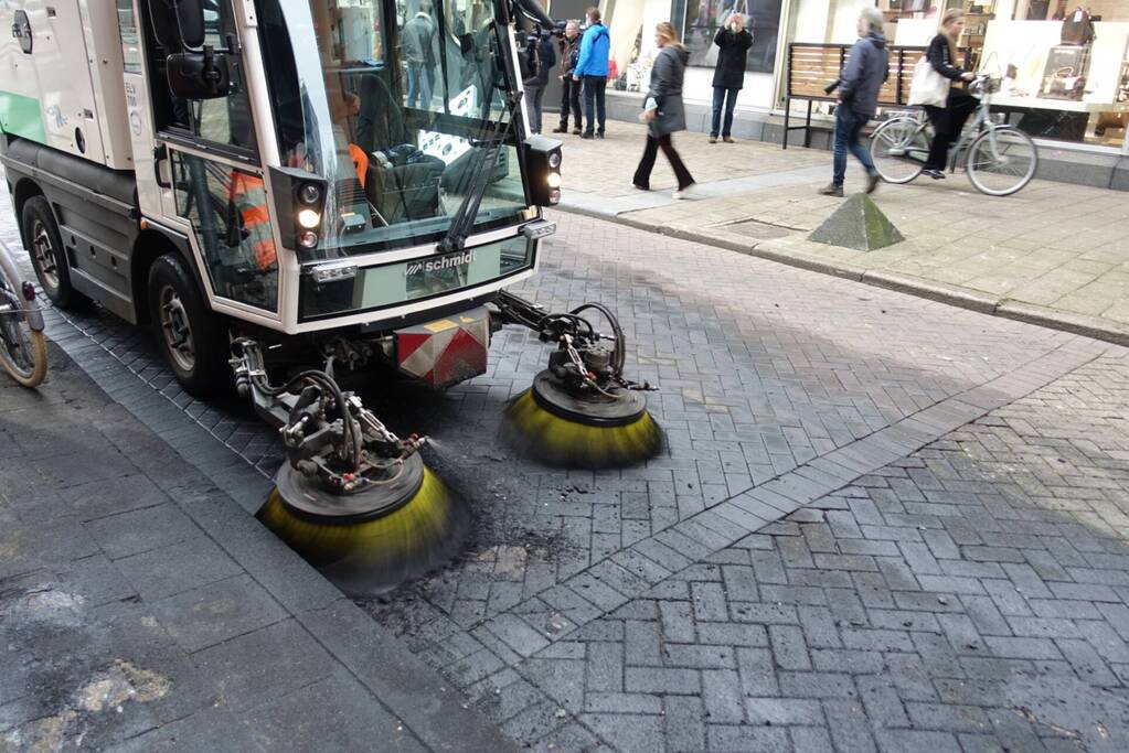 Gemeente druk met puin ruimen na rellen