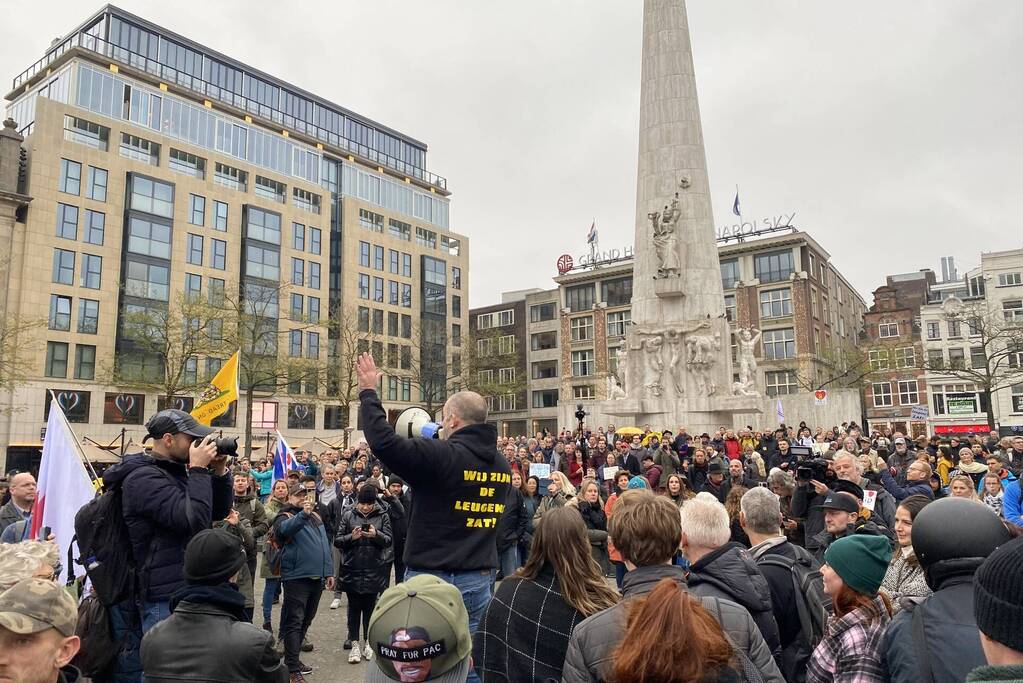 Enkele honderden mensen demonstreren tegen coronamaatregelen