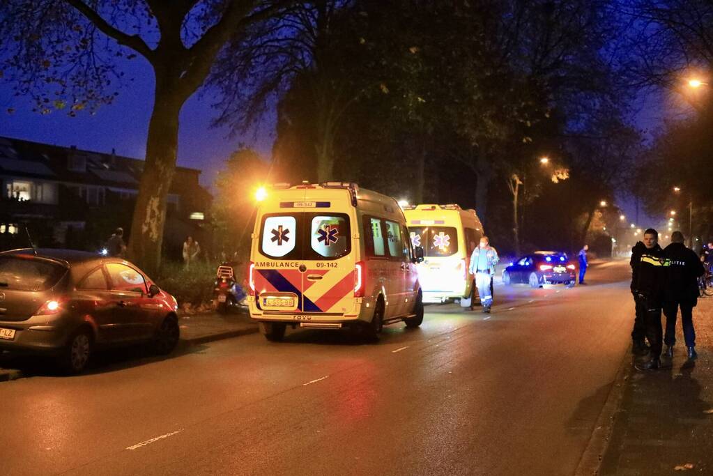 Persoon ernstig gewond bij botsing tussen fiets en scooter