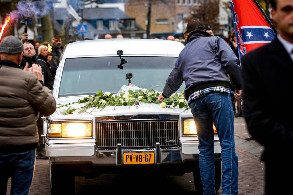 Afscheidsdienst van Mark Elbers druk bezocht