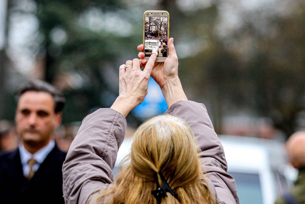 Afscheidsdienst van Mark Elbers druk bezocht
