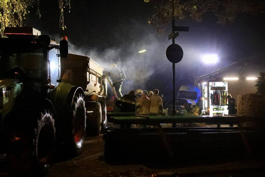 Brand in aanhanger van tractor