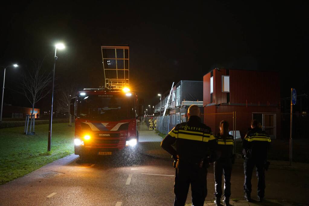 Brand op dak van nieuwbouwpand