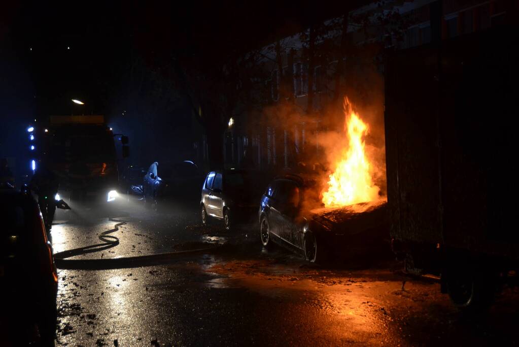 Forse brand in personenauto