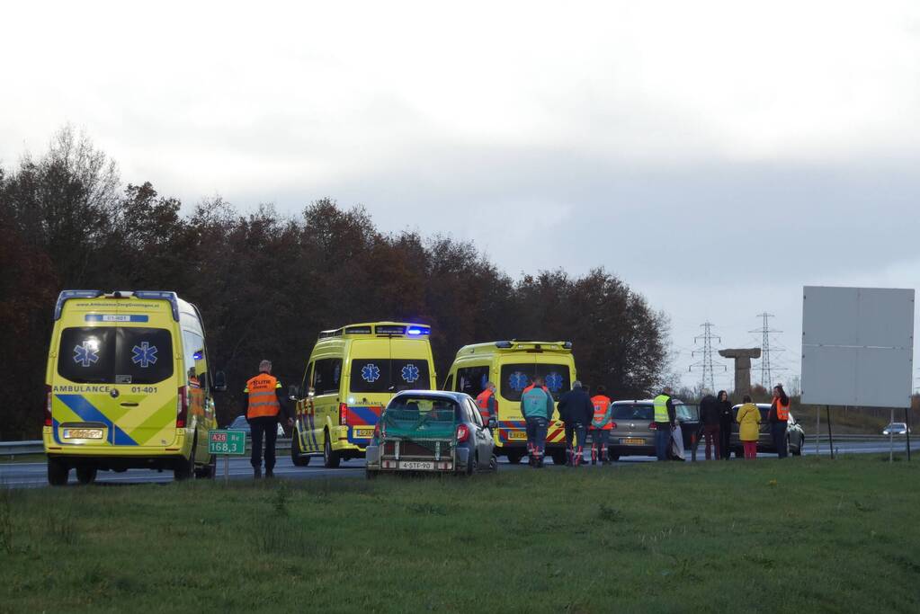 Persoon gewond bij aanrijding tussen meerdere voertuigen