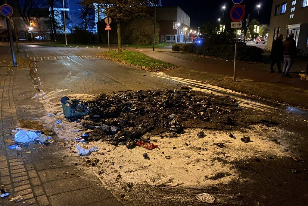 Honderden Cambuur-supporters dringen stadion binnen