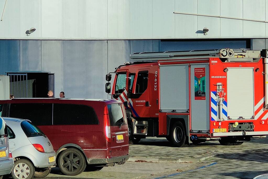 Elfstedenhal ontruimd door brandlucht