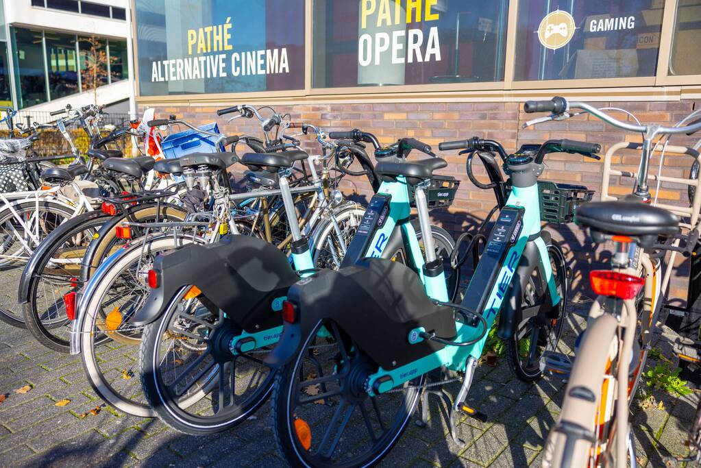 Elektrische deelfietsen klaar voor gebruik