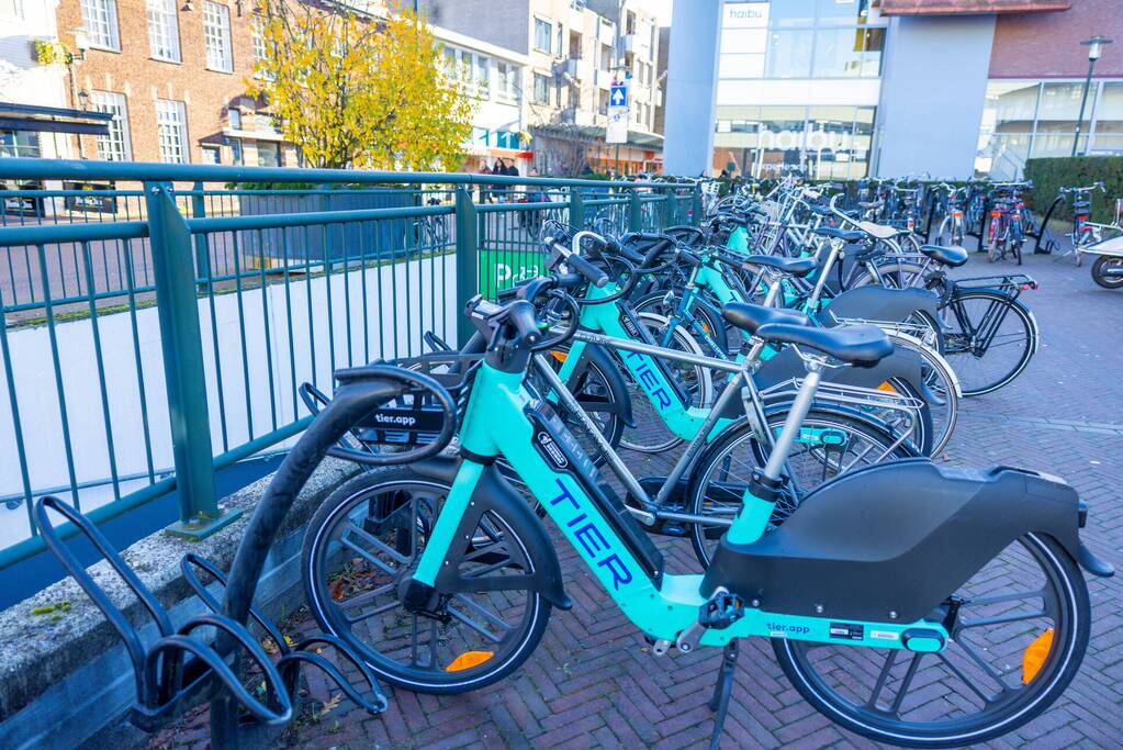 Elektrische deelfietsen klaar voor gebruik