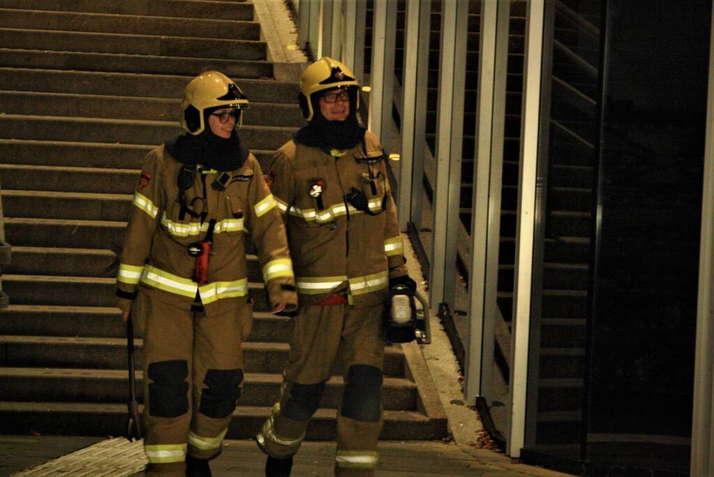 Brandweer breekt ticketautomaat open door brand