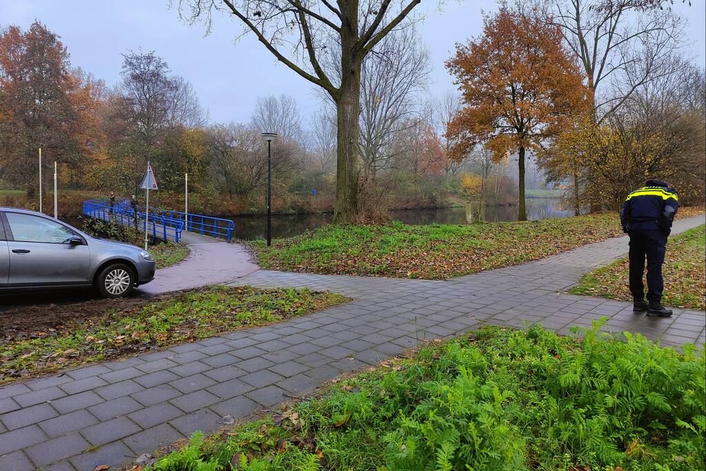 Verdachten voorwerpen uit het water gehaald