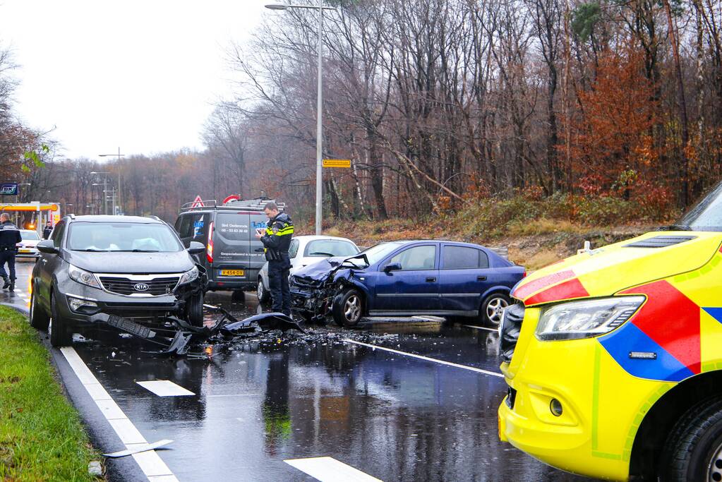 Vier personen gewond bij ongeval