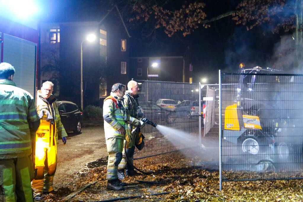 Veel rookontwikkeling door brand in dixi