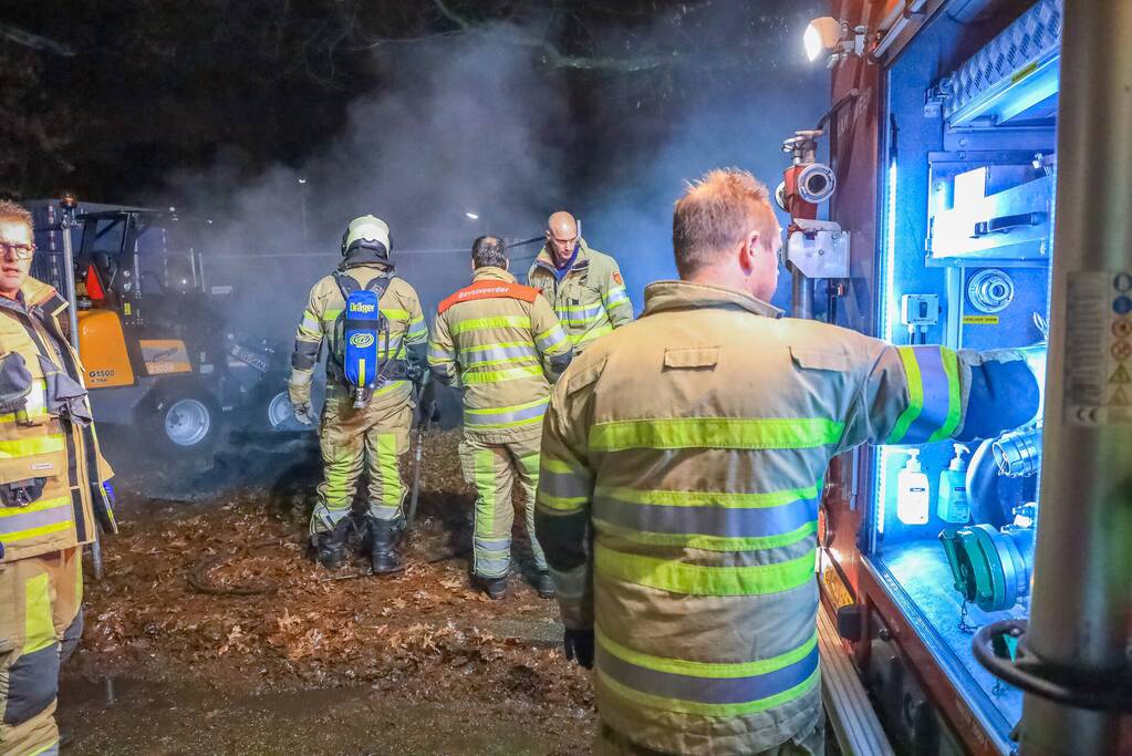 Veel rookontwikkeling door brand in dixi