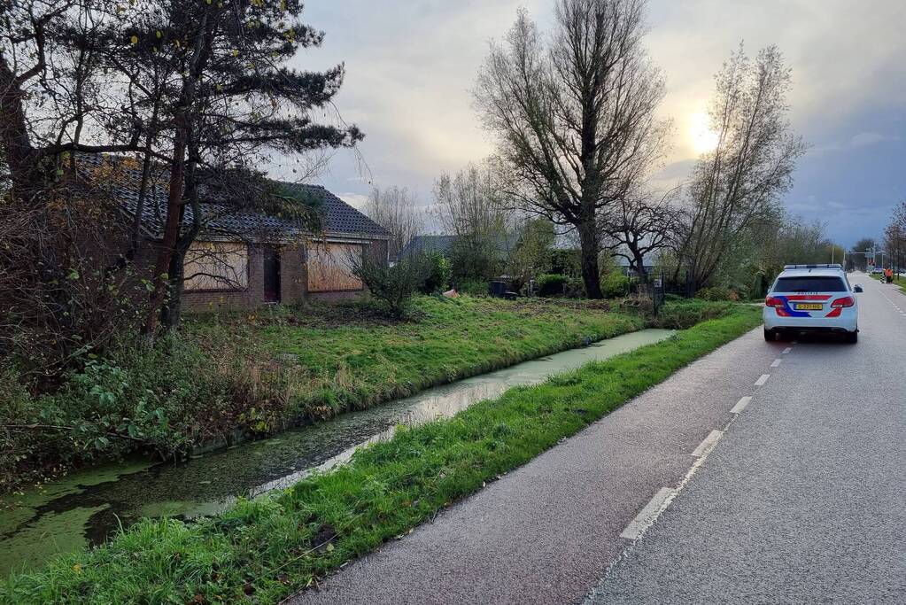 Politieonderzoek bij dicht getimmerde woning