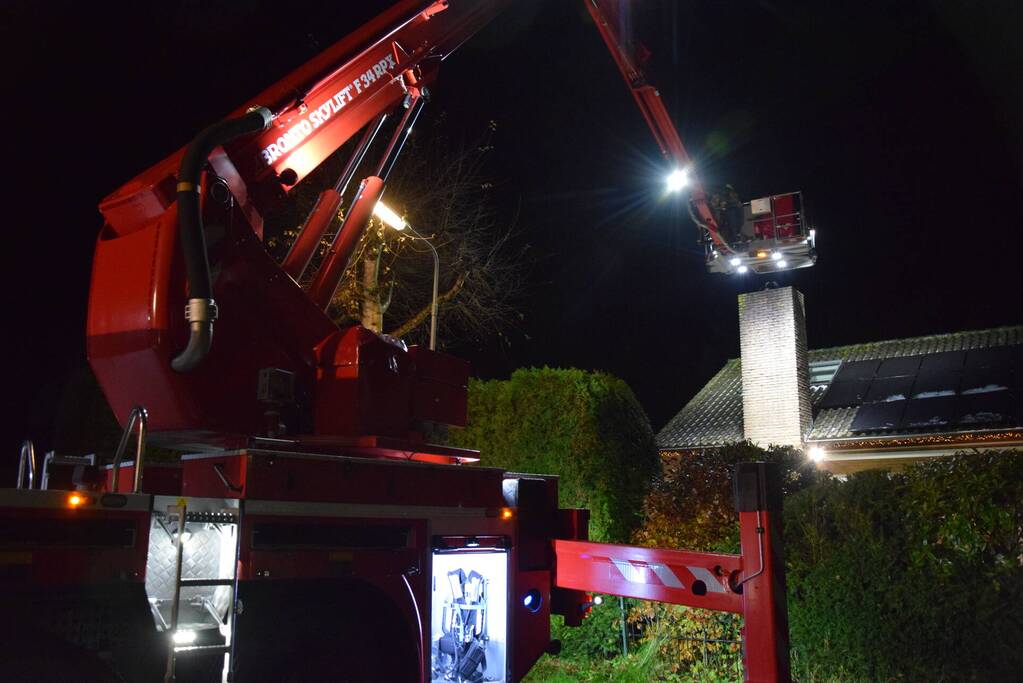 Schoorsteenbrand bij vrijstaande woning
