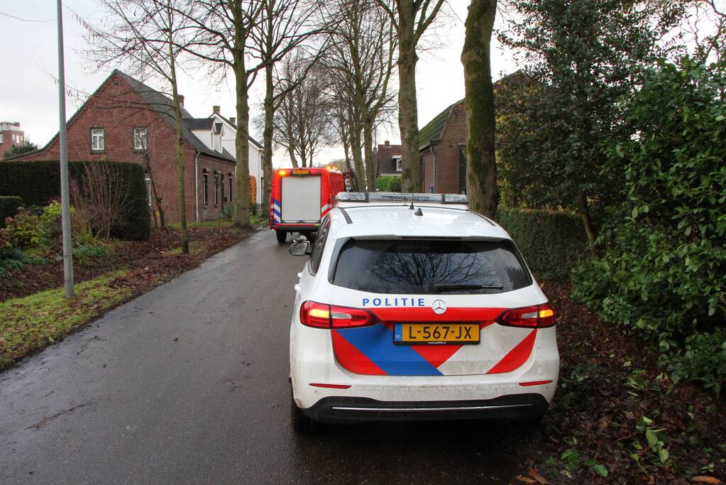 Brandweer doet onderzoek naar gaslucht in woning Boshoven