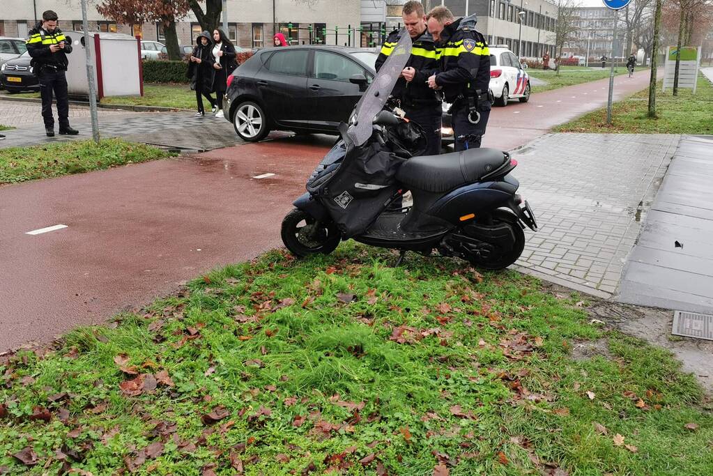 Scooterrijder aangereden op fietspad