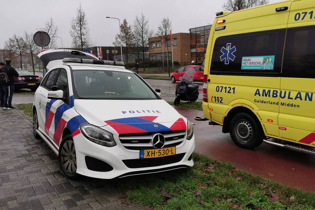 Scooterrijder aangereden op fietspad