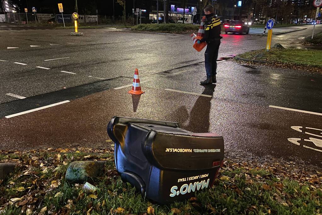 Maaltijdbezorger gewond bij aanrijding
