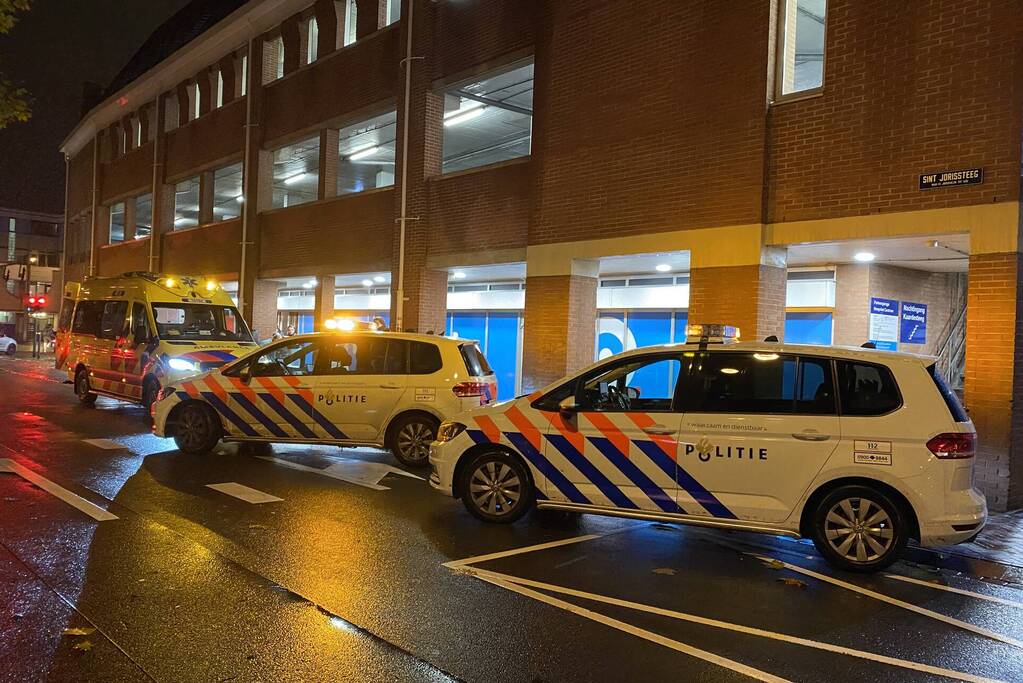 Scooterrijdster gewond na harde val