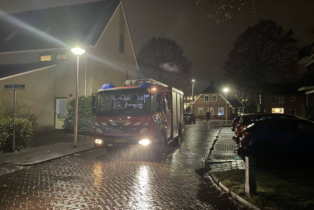 Brandweer doet onderzoek naar stank
