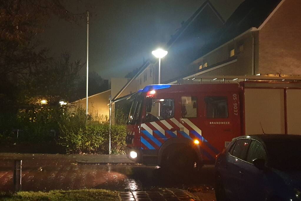 Brandweer doet onderzoek naar stank