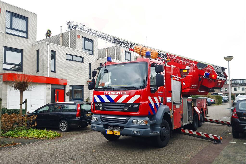 Schoorstenbrand in woning