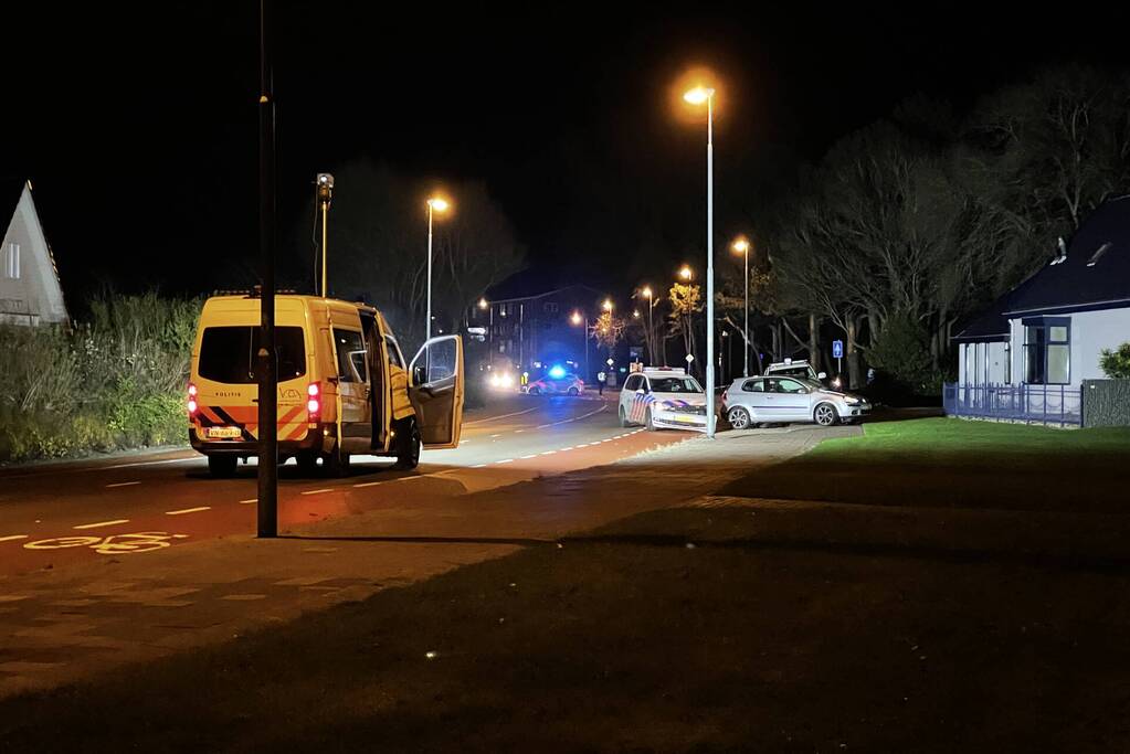 Auto klemgereden na achtervolging