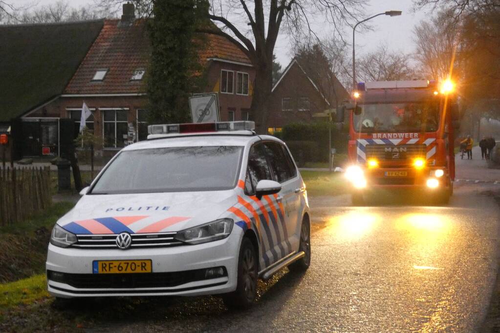 Hulpdiensten ingezet voor woningbrand