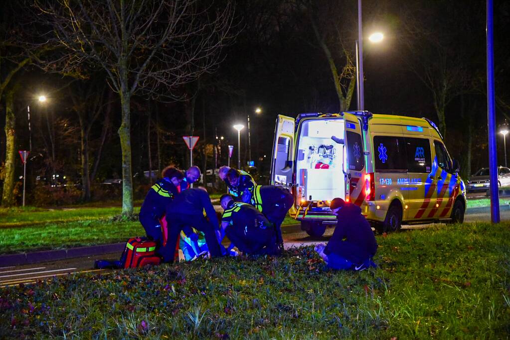 Voetganger zwaargewond bij aanrijding