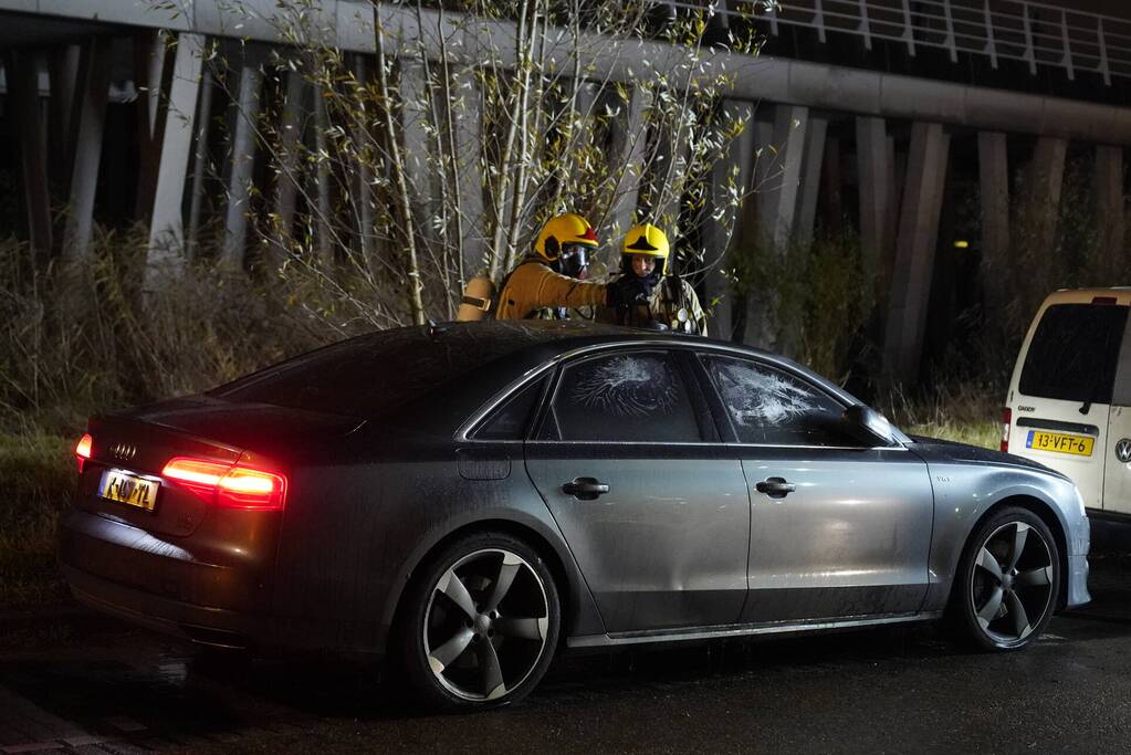 Flinke schade aan personenauto door brand