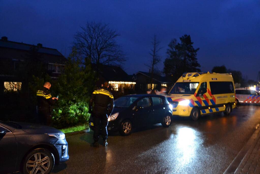 Twee personen aangehouden door opzettelijke botsing
